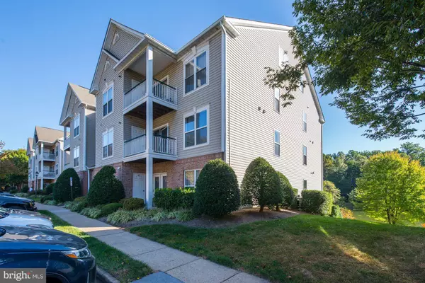 6527 GRANGE LN #202, Alexandria, VA 22315