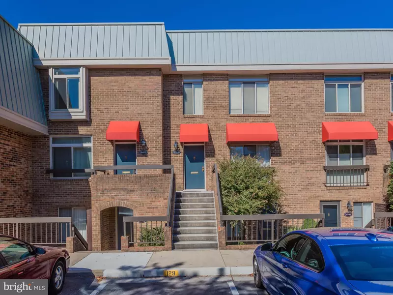 1643 HAYES ST S #2, Arlington, VA 22202