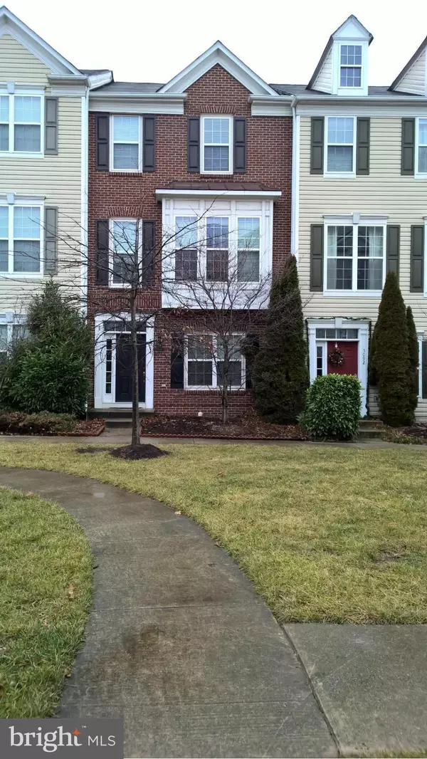 5094 VILLAGE FOUNTAIN PL, Centreville, VA 20120