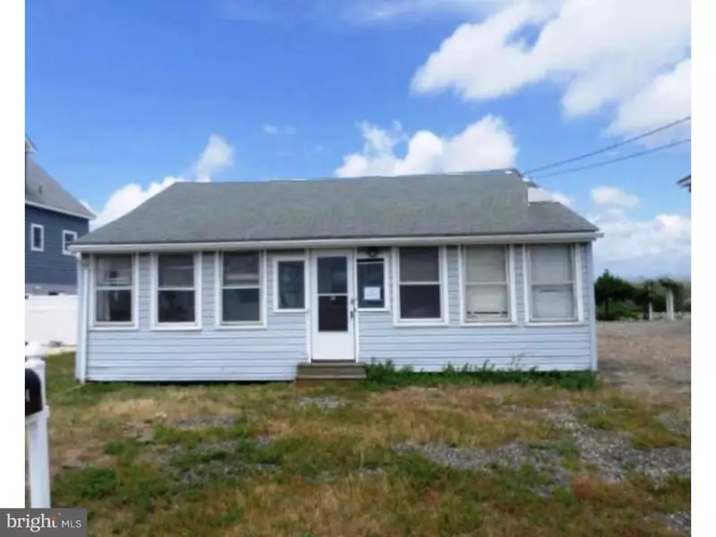 424 E BAY AVE, Barnegat, NJ 08005