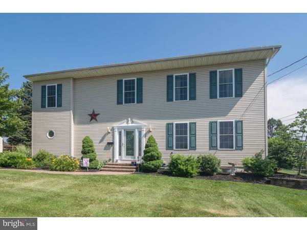 141 POPLAR ST, Catasauqua, PA 18032