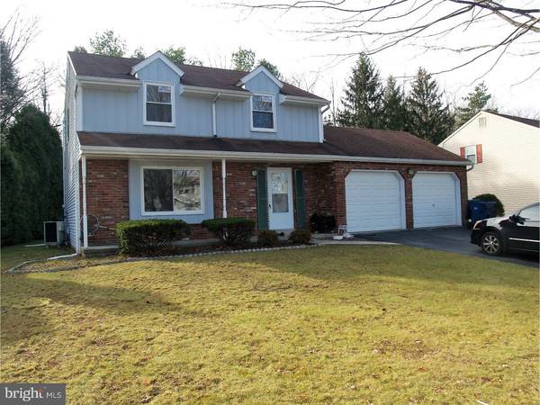 2426 LISA LN, Allentown, PA 18104