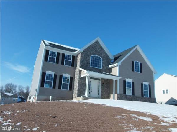 215 PLEASANT VIEW DR, Douglassville, PA 19518