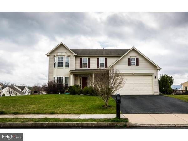 812 BRAMBLEWOOD DR, Douglassville, PA 19518