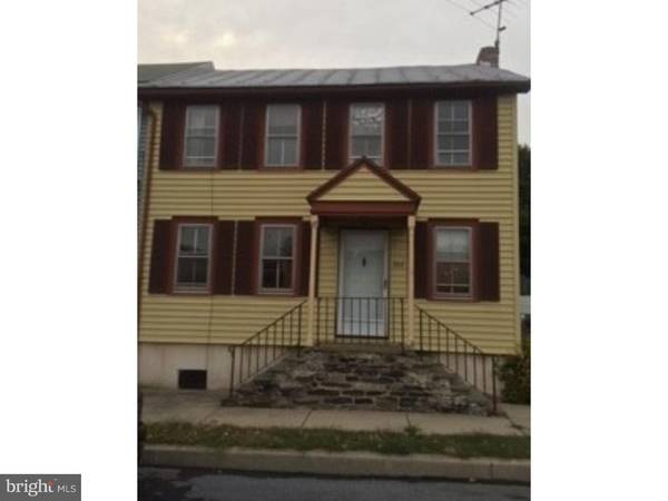 208 W 2ND ST, Bernville, PA 19506