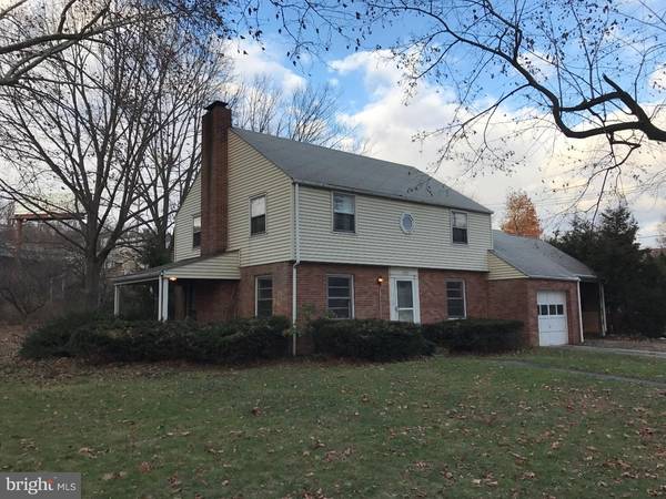 1735 PALMER AVE, Wyomissing, PA 19610