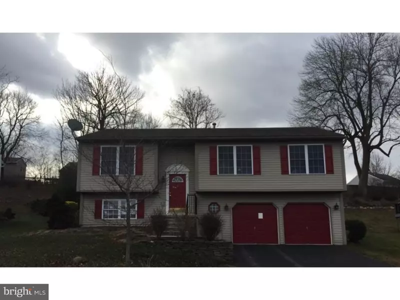 4414 HILLSIDE RD, Reading, PA 19606