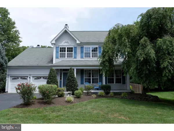 14 NAVESINK DR, Pennington, NJ 08534