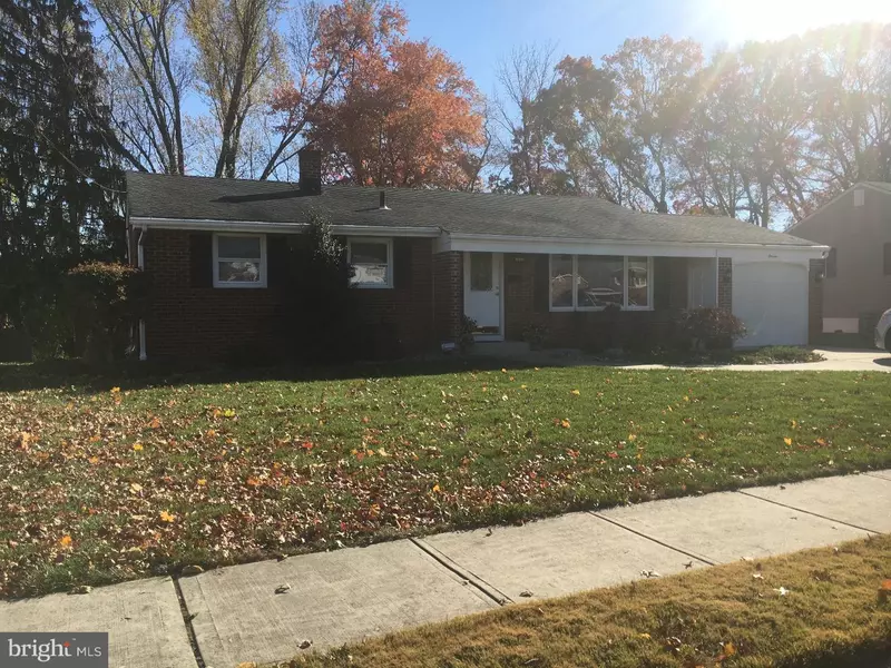11 TARTEAR DR, Hamilton, NJ 08610