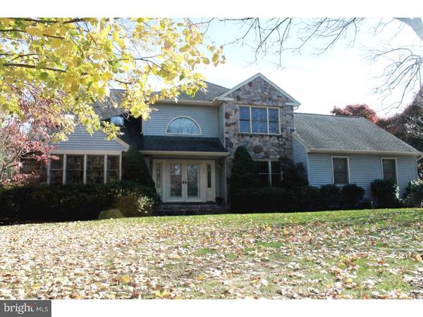 1 PHEASANT DR, Lawrenceville, NJ 08648