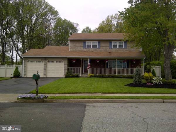 7 ROCKWOOD AVE, Hamilton, NJ 08619