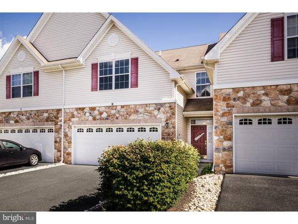 9 BLAKE DR, Pennington, NJ 08534