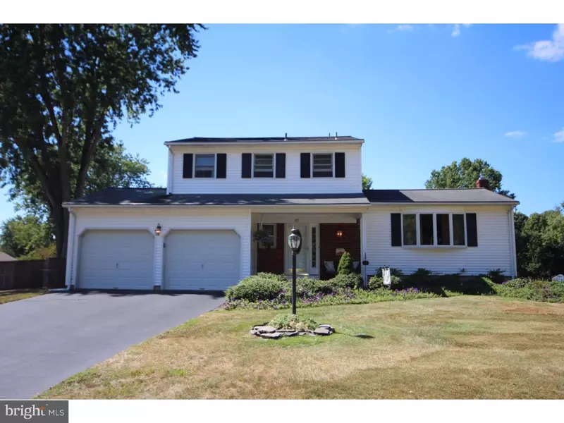 17 UNIVERSITY DR, Hamilton Township, NJ 08619