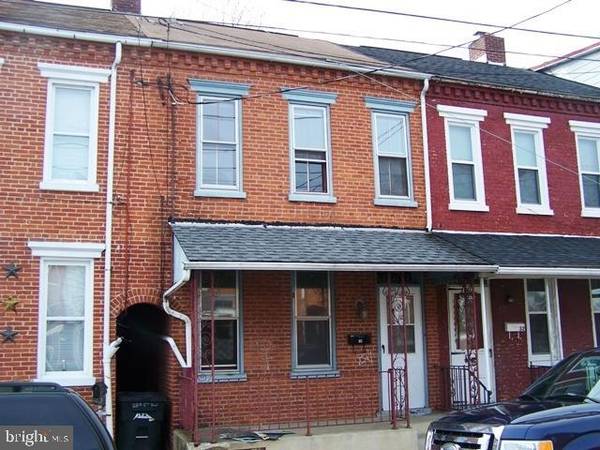 30 N 6TH ST, Columbia, PA 17512