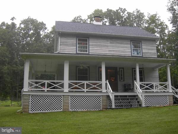 223 PIGEON HILL PARK RD, Hanover, PA 17331