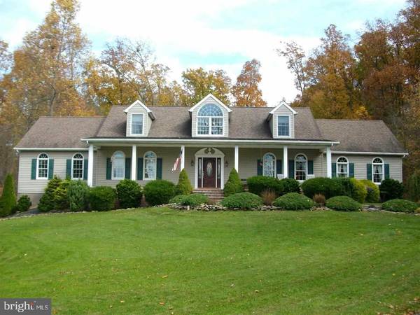 1523 MARBURG RD, Spring Grove, PA 17362