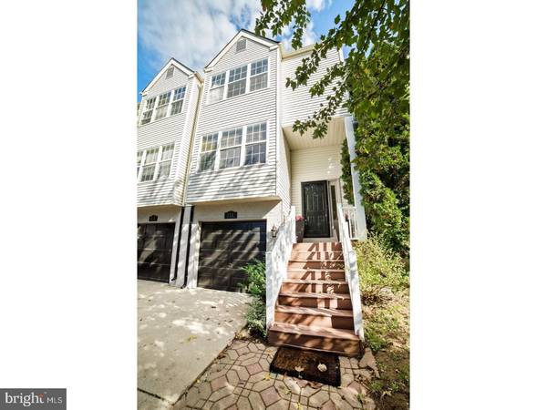 Conshohocken, PA 19428,416 PLEASANT VALLEY DR