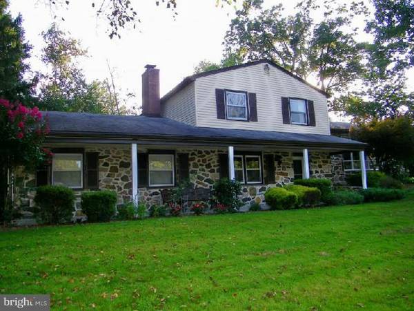 34 MCFADDEN DR, Huntingdon Valley, PA 19006