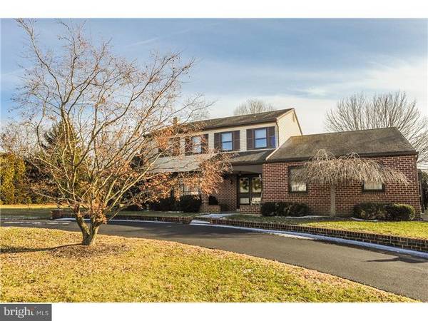 468 CAREDEAN DR, Collegeville, PA 19426