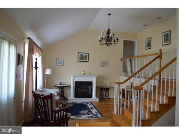 Glenside, PA 19038,9 NORTHVIEW DR