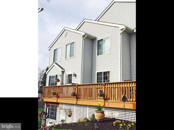 324 PONDVIEW DR, Harleysville, PA 19438