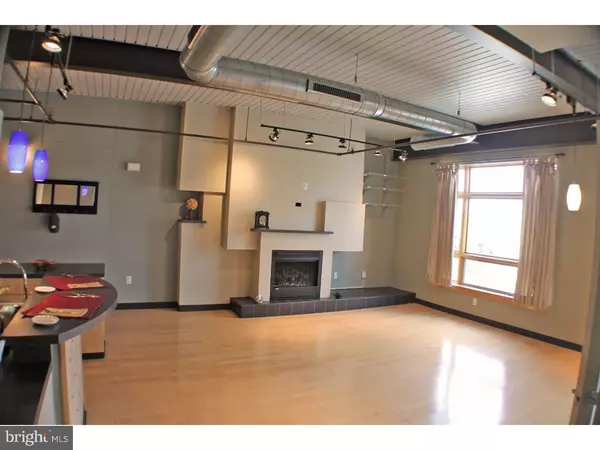 75 MAPLE ST #111,  Conshohocken,  PA 19428