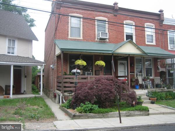 413 LINDEN ST, Jenkintown, PA 19046