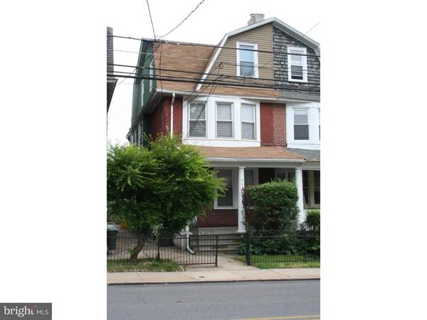 221 ARDMORE AVE, Ardmore, PA 19003