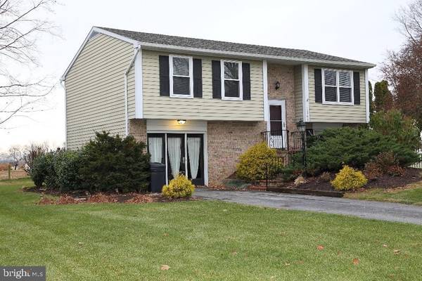 1165 STELLAR DR, Mount Joy, PA 17552