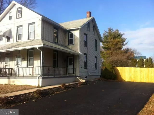 2203 MAYER AVE, Lancaster, PA 17603