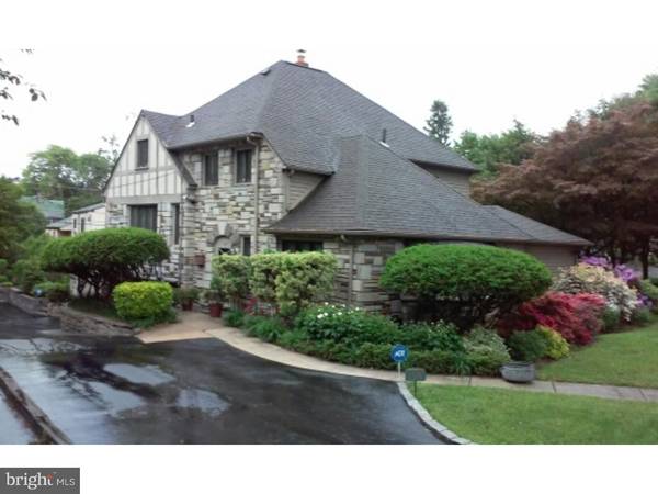 1376 DRAYTON LN, Wynnewood, PA 19096