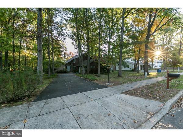 913 CREST RD, Lansdale, PA 19446