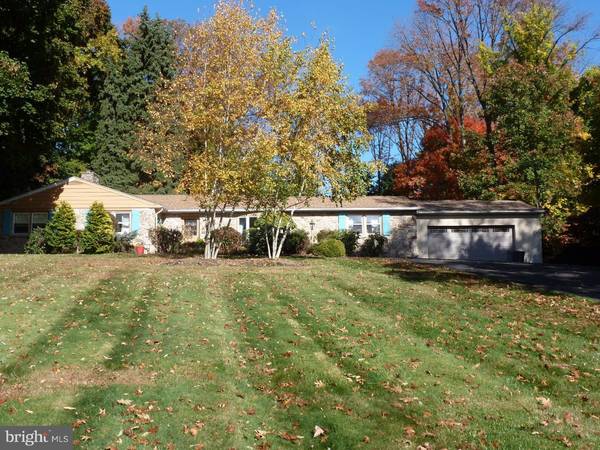 2711 W CHURCH RD, Glenside, PA 19038