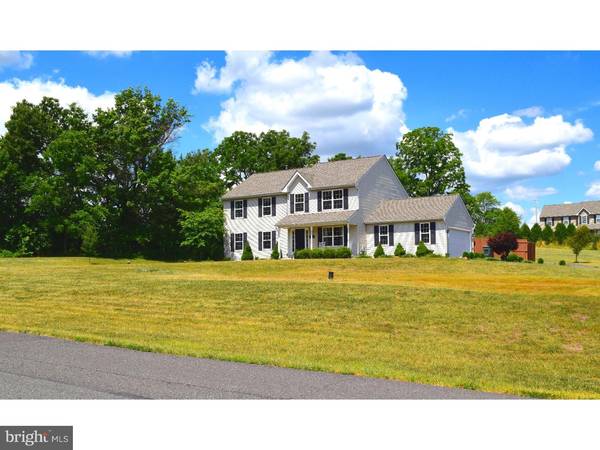 303 RENNINGER RD, Perkiomenville, PA 19435