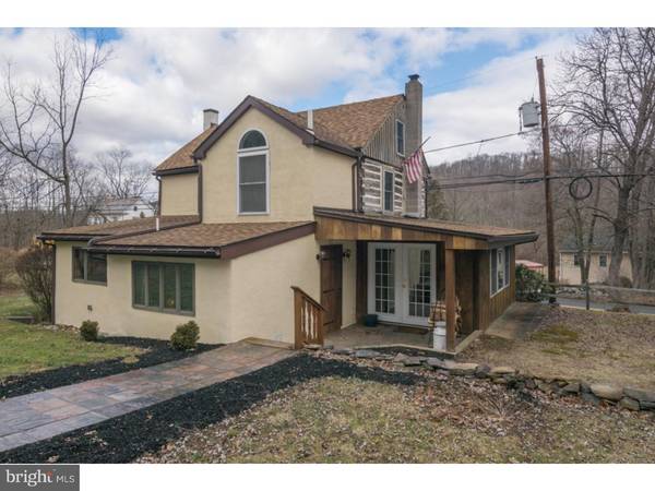 2810 DEEP CREEK RD, Green Lane, PA 18054