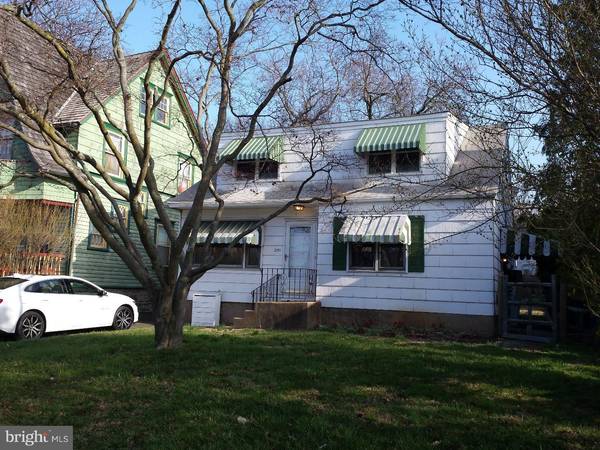 2151 MOUNT CARMEL AVE, Glenside, PA 19038