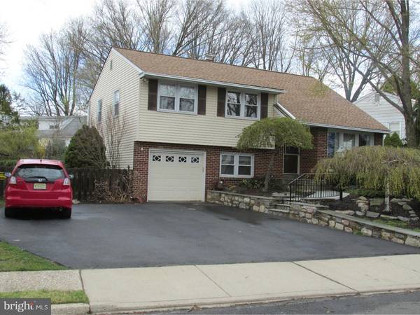 521 INMAN TER, Willow Grove, PA 19090