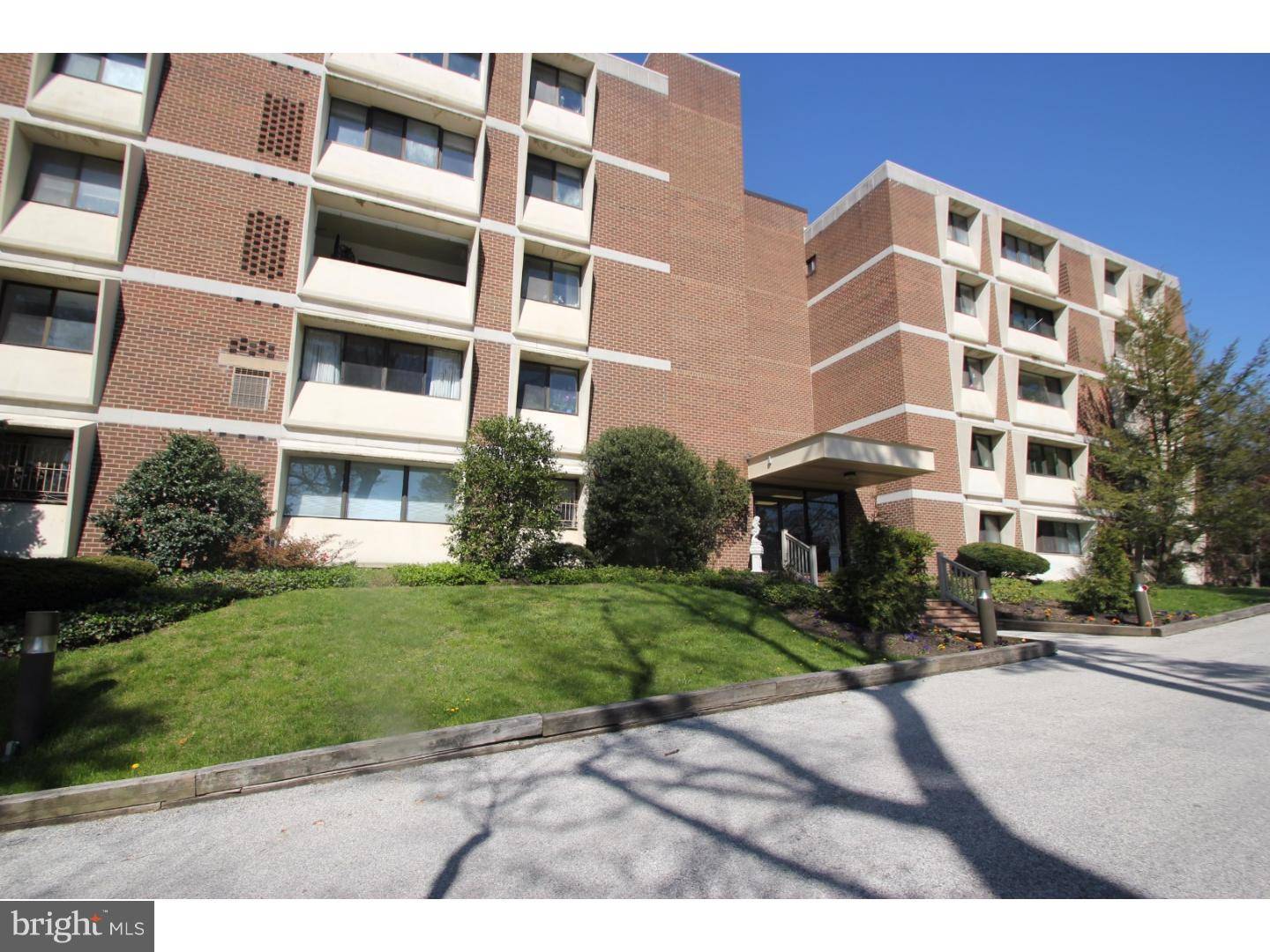 Ardmore, PA 19003,103 W MONTGOMERY AVE #2E