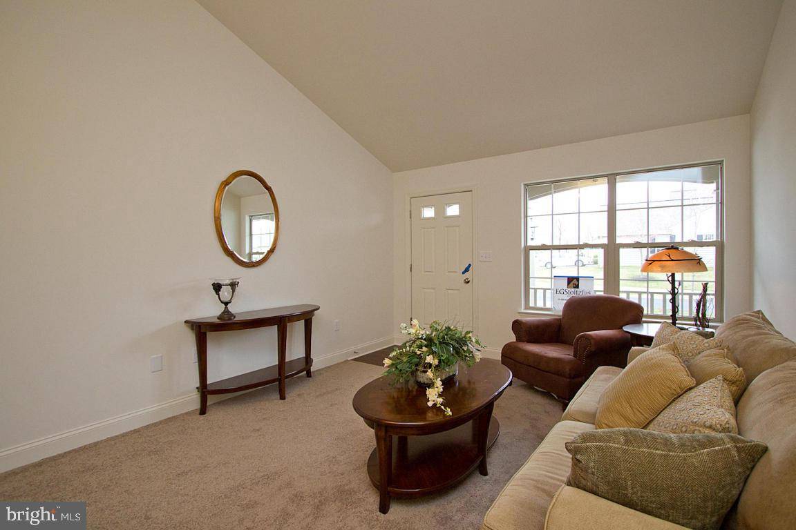 Lancaster Twp, PA 17603,105 WAYPOINT DR #207