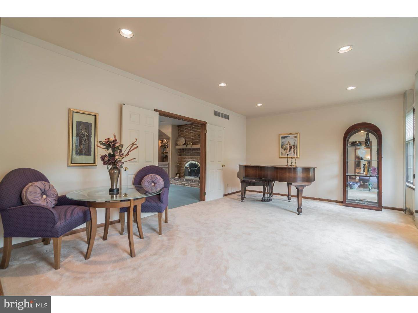 Maple Glen, PA 19002,2 SHALIMAR LN
