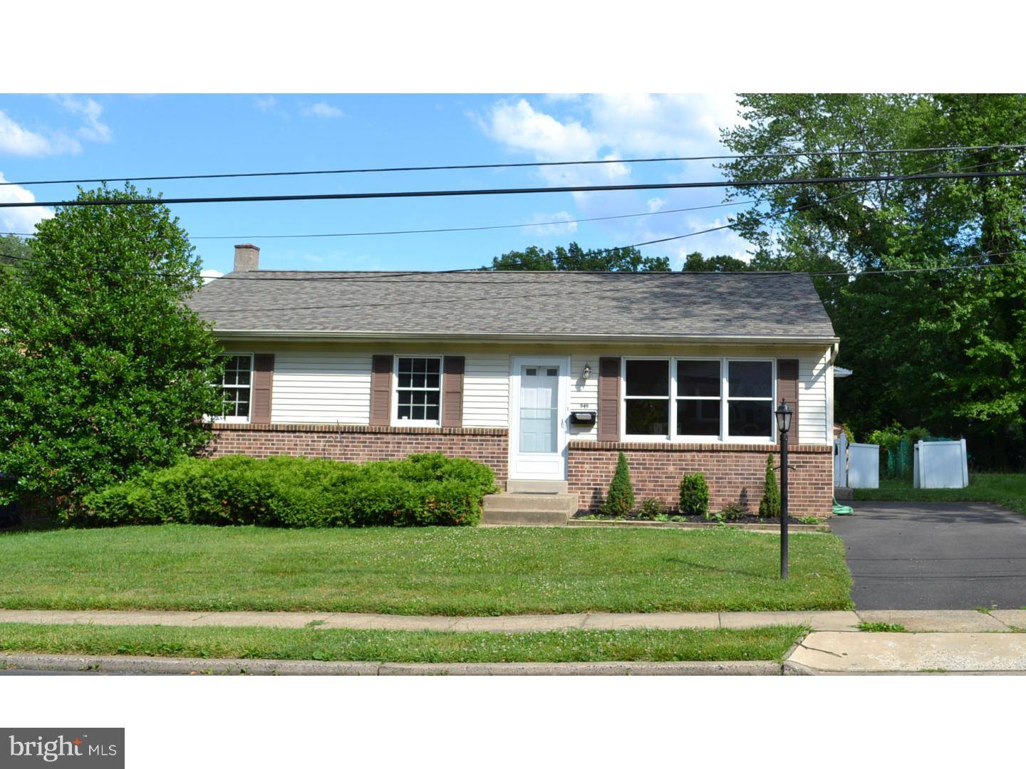 Glenside, PA 19038,949 CRICKET AVE
