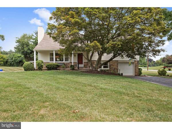 4020 WESTAWAY DR, Lafayette Hill, PA 19444