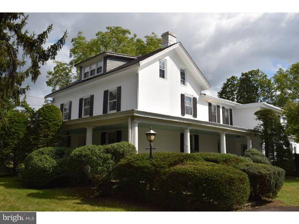 105 S WARMINSTER RD, Hatboro, PA 19040