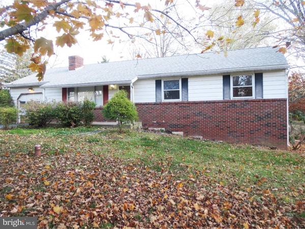 2102 GENE RD, East Greenville, PA 18041