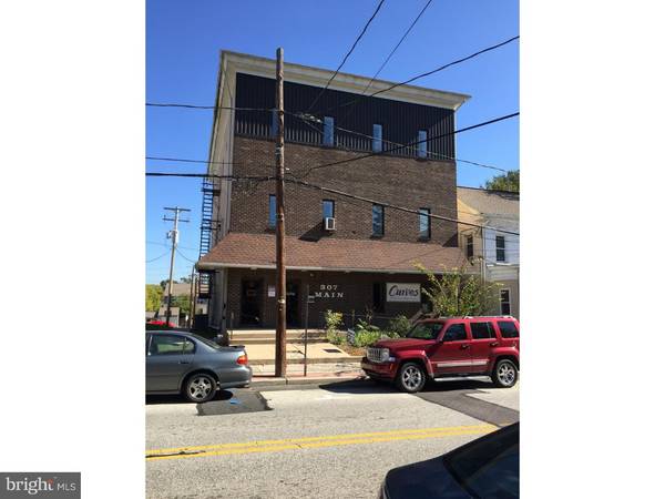 307 MAIN ST, East Greenville, PA 18041