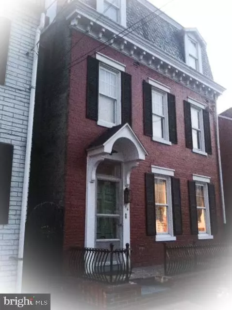 Columbia, PA 17512,156 S 4TH ST