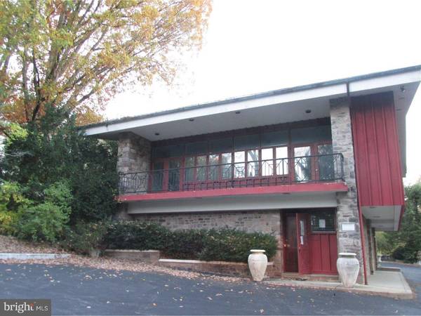 209 W INDIAN CREEK RD, Wynnewood, PA 19096