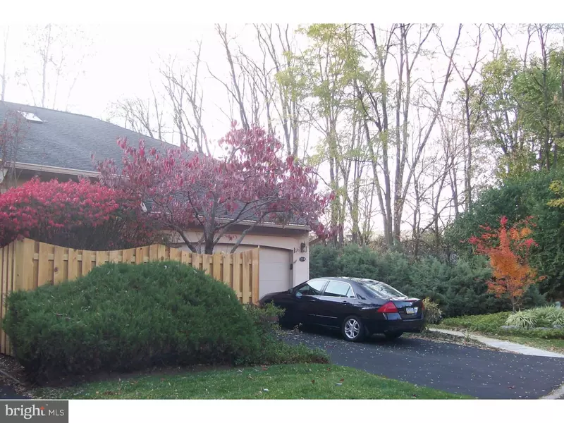 114 BLUEBERRY LN, Elkins Park, PA 19027