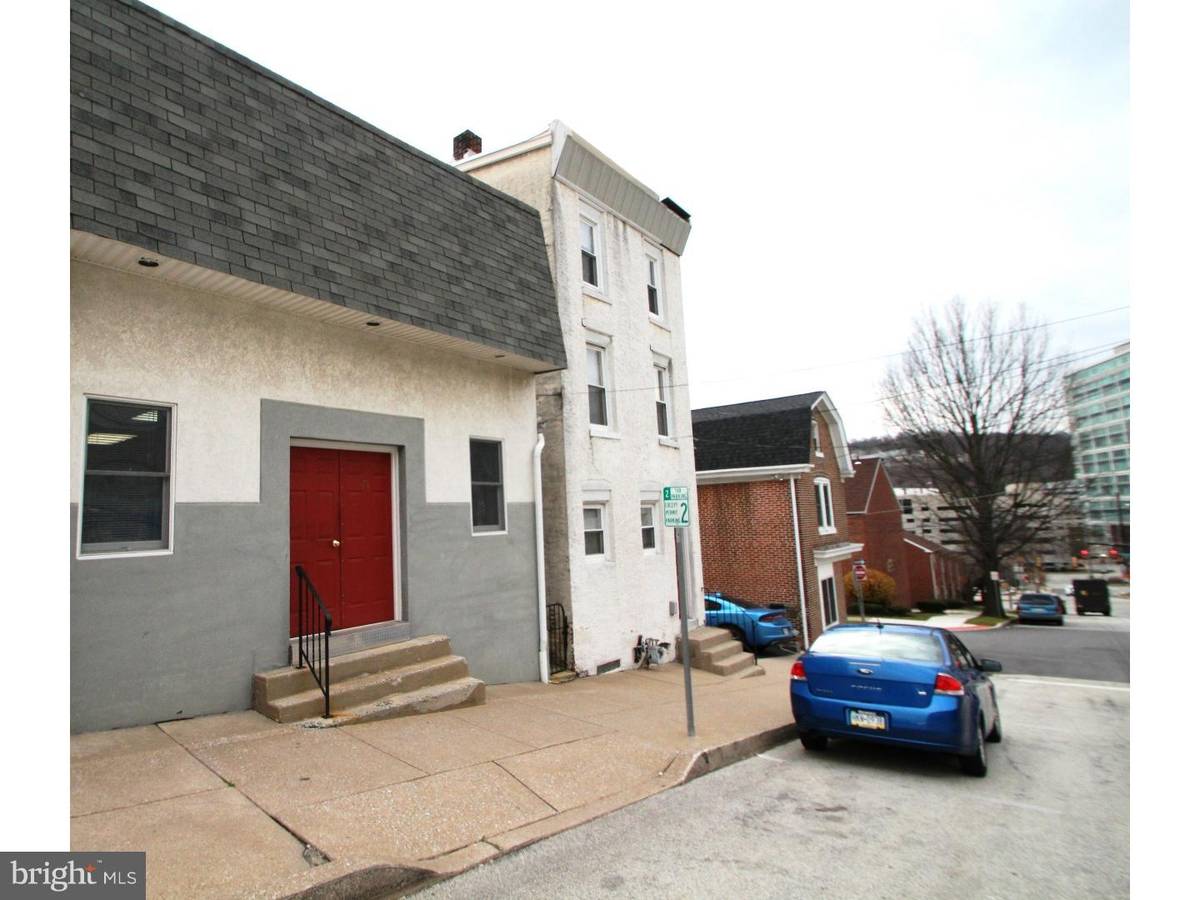 Conshohocken, PA 19428,71 HARRY ST