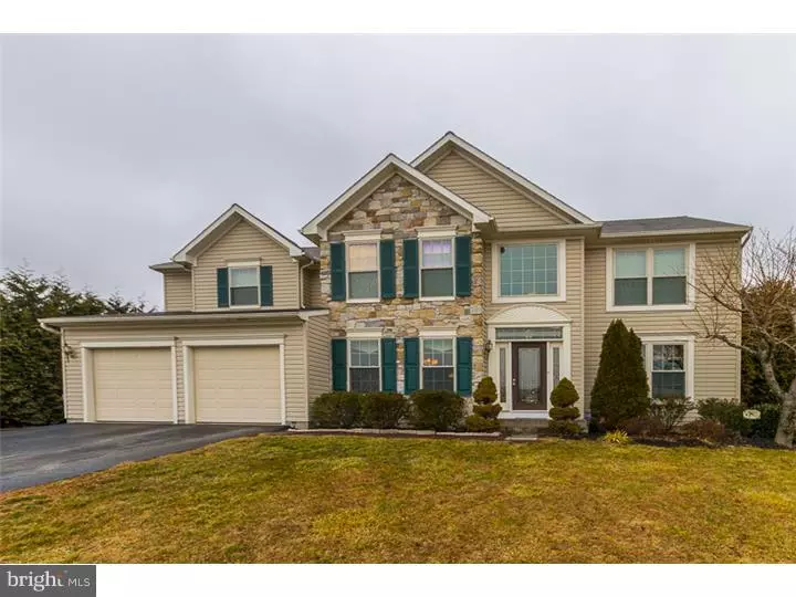 235 WHITE OAK DR, Oxford, PA 19363